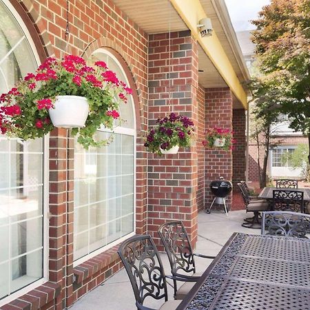 Wyndham Garden Grand Rapids Airport Hotel Cascade Bagian luar foto
