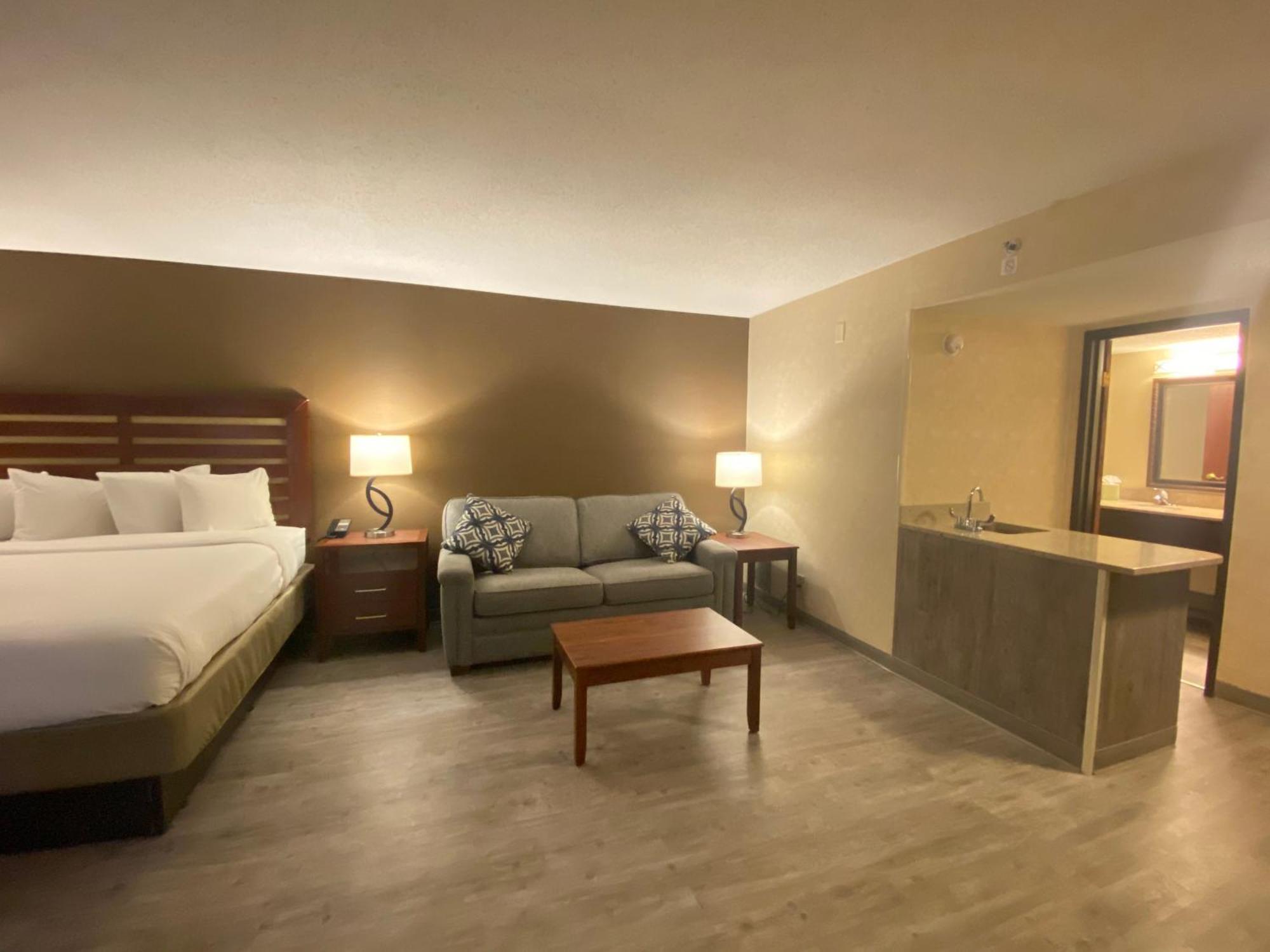 Wyndham Garden Grand Rapids Airport Hotel Cascade Bagian luar foto