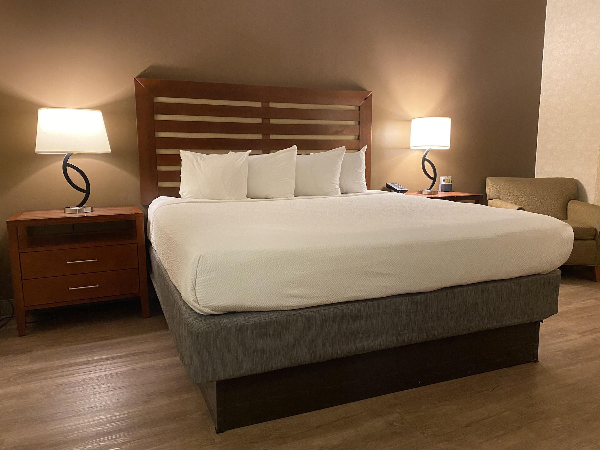 Wyndham Garden Grand Rapids Airport Hotel Cascade Bagian luar foto