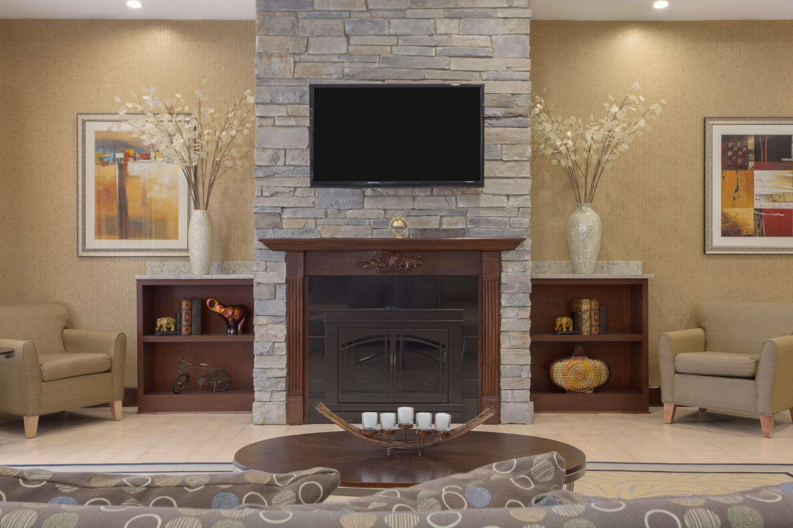 Wyndham Garden Grand Rapids Airport Hotel Cascade Bagian luar foto