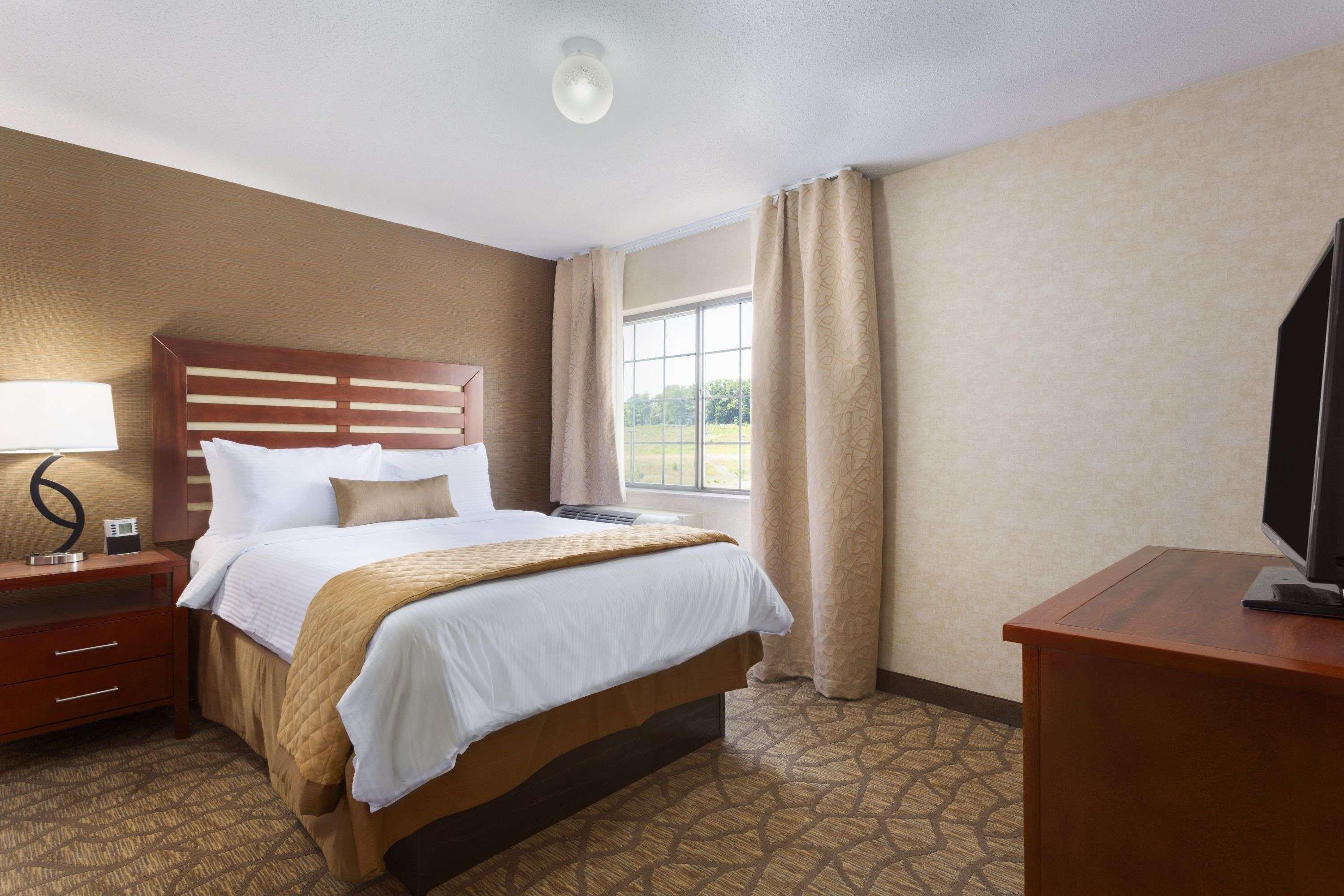 Wyndham Garden Grand Rapids Airport Hotel Cascade Bagian luar foto