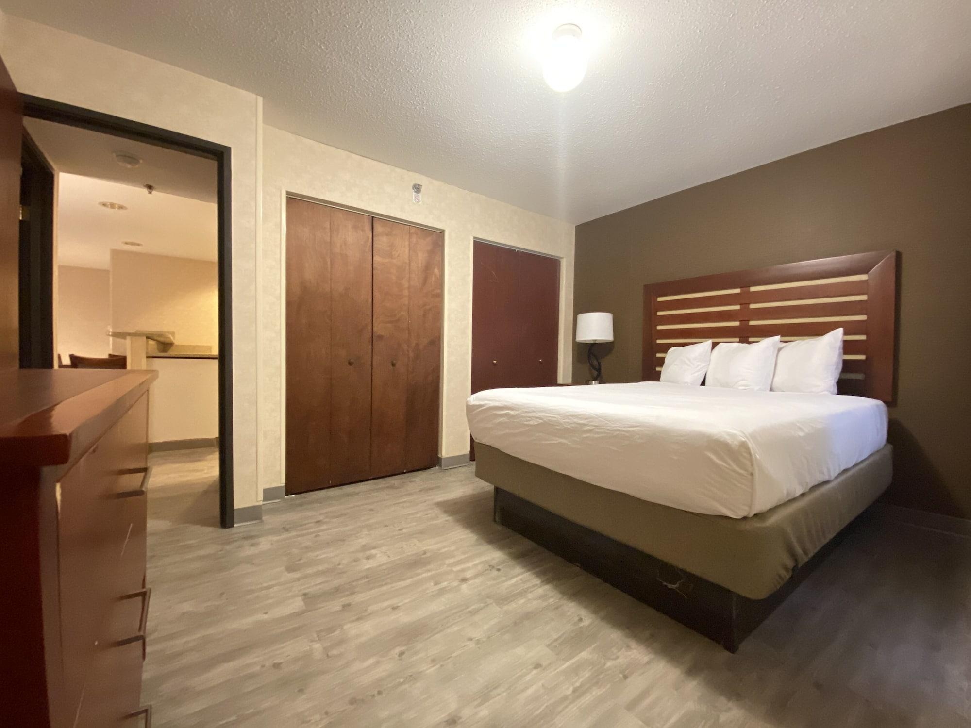 Wyndham Garden Grand Rapids Airport Hotel Cascade Bagian luar foto